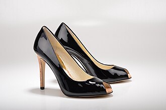 Photo ads/2571000/2571437/a2571437.jpg : Recherche talons portés