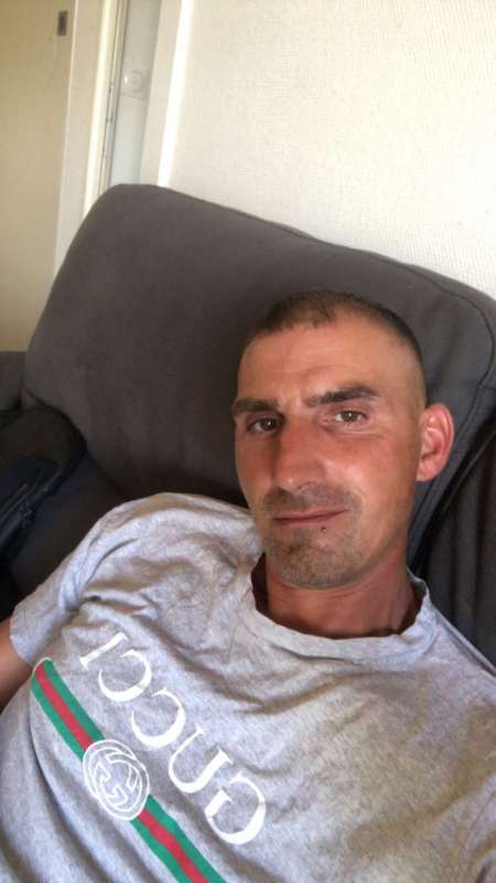 Photo ads/2573000/2573842/a2573842.jpg : Fécondation naturelle