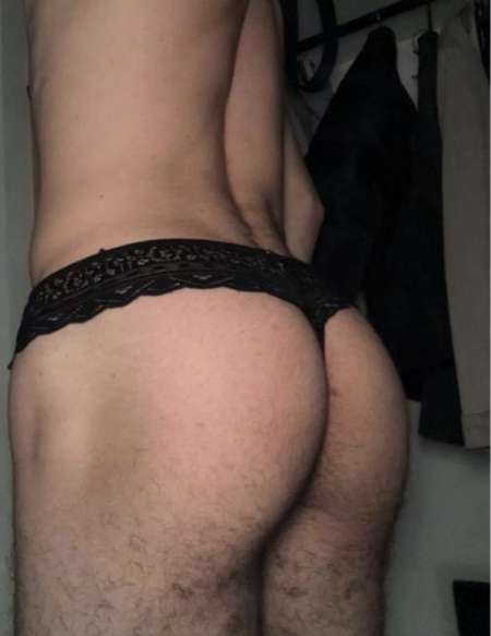 Photo ads/2583000/2583337/a2583337.jpg : Minet étudiant pour daddy