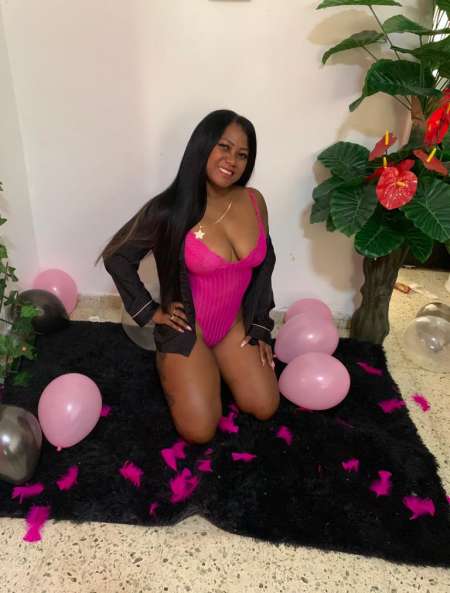 Photo ads/2588000/2588336/a2588336.jpg : Latina karina discreta