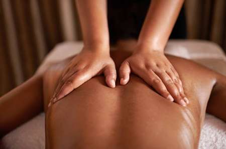 Photo ads/2594000/2594455/a2594455.jpg : Recherche masseuse particulière