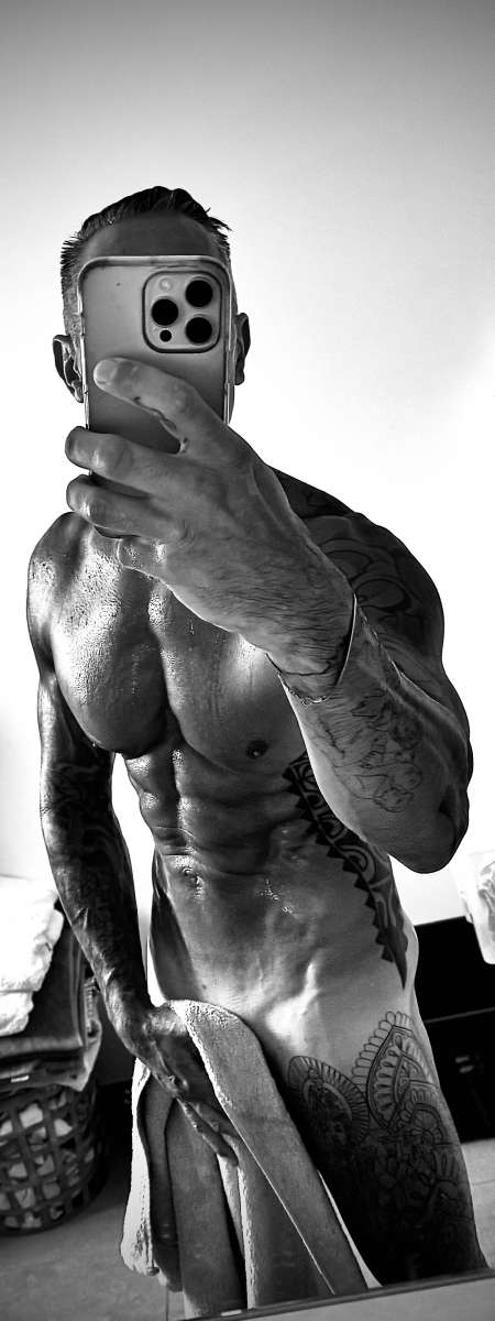 Photo ads/2595000/2595652/a2595652.jpg : Accompagnateur pour femmes