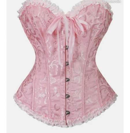 Photo ads/2597000/2597080/a2597080.jpg : Corsets en trois coloris
