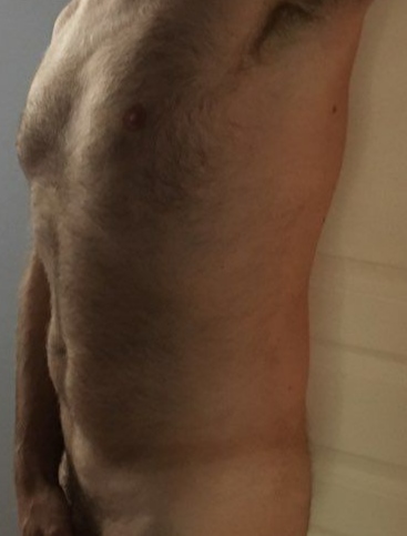 Photo ads/2597000/2597956/a2597956.jpg : Homme pour femme avec grosse poitrine