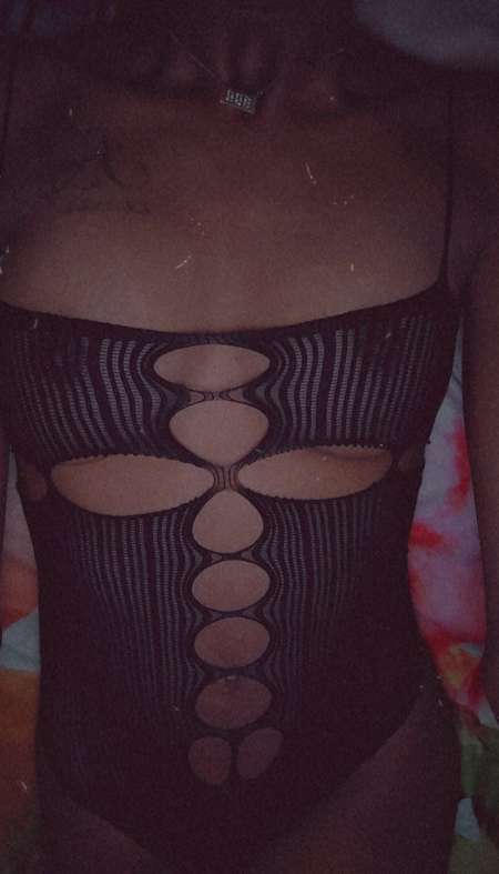 Photo ads/2603000/2603240/a2603240.jpg : femme sur Troyes dispo