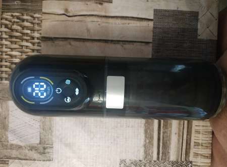 Photo ads/2606000/2606055/a2606055.jpg : Homme aime les jouets