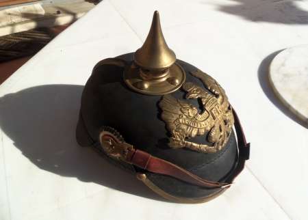 Photo ads/2608000/2608302/a2608302.jpg : casque prussien casque allemand