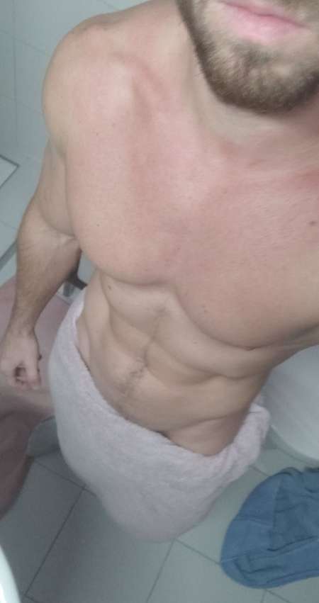 Photo ads/2608000/2608770/a2608770.jpg : Compagnon passionné pour instants intenses