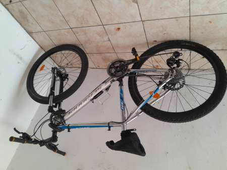 Photo ads/2612000/2612457/a2612457.jpg : Vend vélos vtt tout terrain