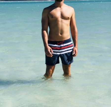 Photo ads/2612000/2612630/a2612630.jpg : escort boy à la reunion