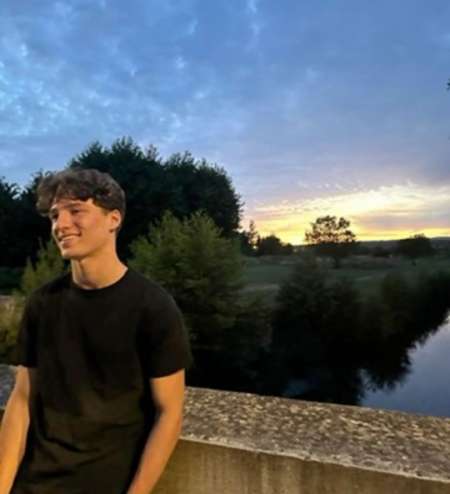 Photo ads/2613000/2613614/a2613614.jpg : 18 ans fantasme sur les cougard