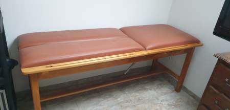 Photo ads/2625000/2625842/a2625842.jpg : Table de massage tres bon état