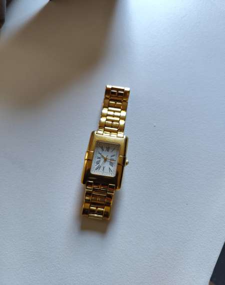 Photo ads/2630000/2630277/a2630277.jpg : montre YvesSAINTlAURENT