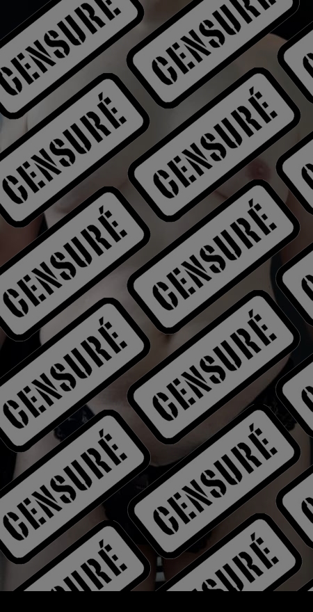 Photo ads/2630000/2630657/a2630657_censure.jpg : Jeune homme bi passif avec des seins naturels