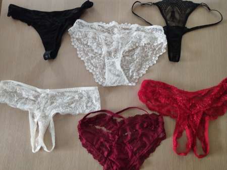 Photo ads/2631000/2631742/a2631742.jpg : Strings et culottes