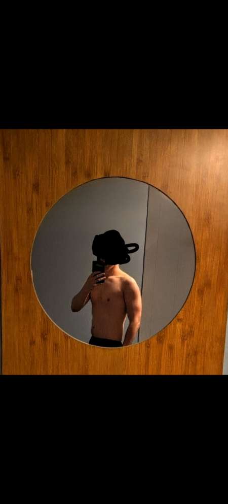 Photo ads/2633000/2633072/a2633072.png : Jeune challenger (JH) en quête de folie