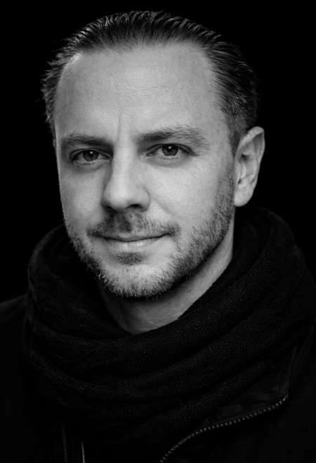 Photo ads/2635000/2635096/a2635096.png : H cherche H massage / détente / sensuel