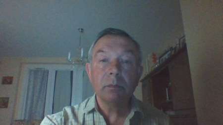 Photo ads/2639000/2639284/a2639284.jpg : recois tres jeune couple mimi discret et bi