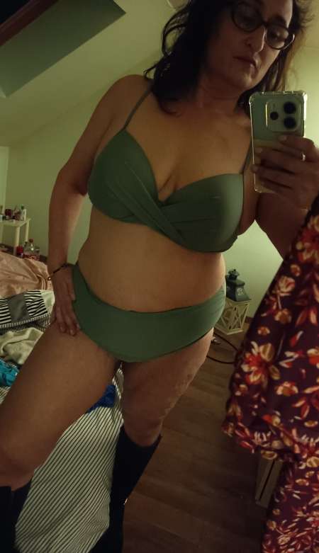 Photo ads/2639000/2639954/a2639954.jpg : Téléphone coquin 147