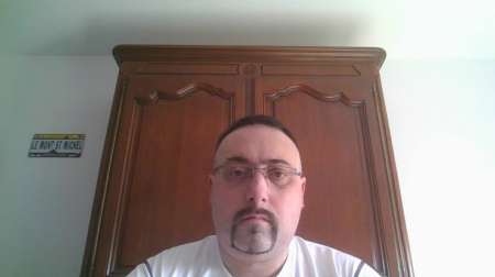 Photo ads/2642000/2642128/a2642128.jpg : homme classique et coquin