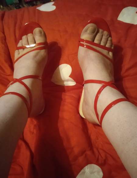 Photo ads/2642000/2642938/a2642938.jpg : Travestie pour homme mature ttbm glory hole