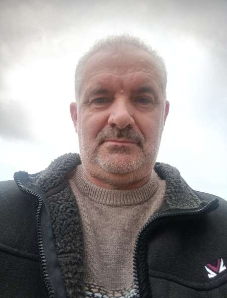 Photo ads/2643000/2643676/a2643676.jpg : Cherche a sucer mec bi ou hétéro curieux