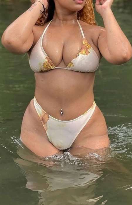 Photo ads/2645000/2645538/a2645538.jpg : Flora à la Possession