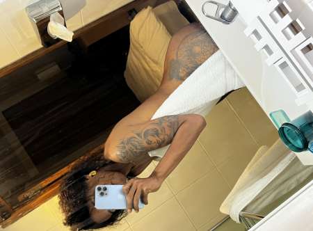 Photo ads/2646000/2646874/a2646874.jpg : Latina chaude et gourmande, je suis insatiable