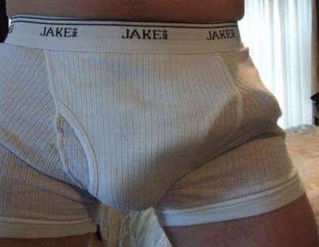 Photo ads/2647000/2647815/a2647815.jpg : H cherche femme cuni baveuse