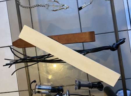 Photo ads/2649000/2649625/a2649625.jpg : Cher femme complice / spectatrice