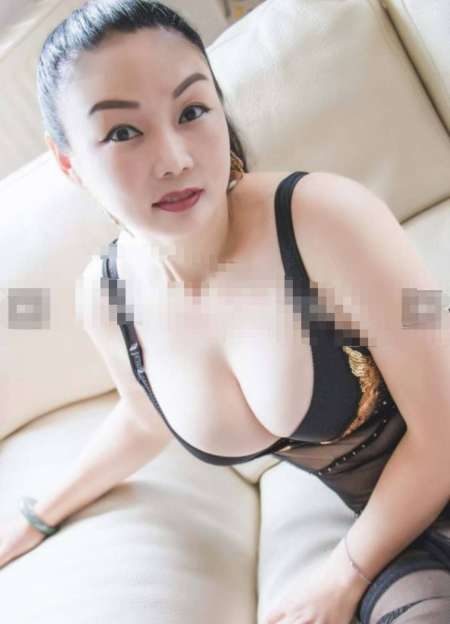 Photo ads/2651000/2651700/a2651700.jpg : les femmes asiatiques massages nus