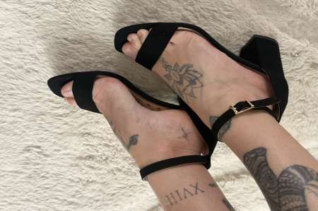 Photo ads/2652000/2652936/a2652936.jpg : Domina ou femme à votre service