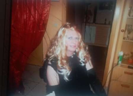 Photo ads/2655000/2655919/a2655919.jpg : Bonne travestie pour plombier collègues en bonne t