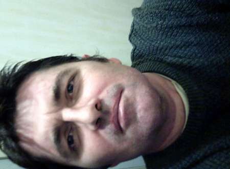 Photo ads/2657000/2657260/a2657260.jpg : cherche fille pour dormir