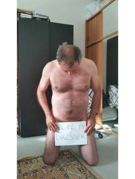 Photo ads/2659000/2659676/a2659676.jpg : Quelle JF,F Arabe,Noire osera faire demoi une pute