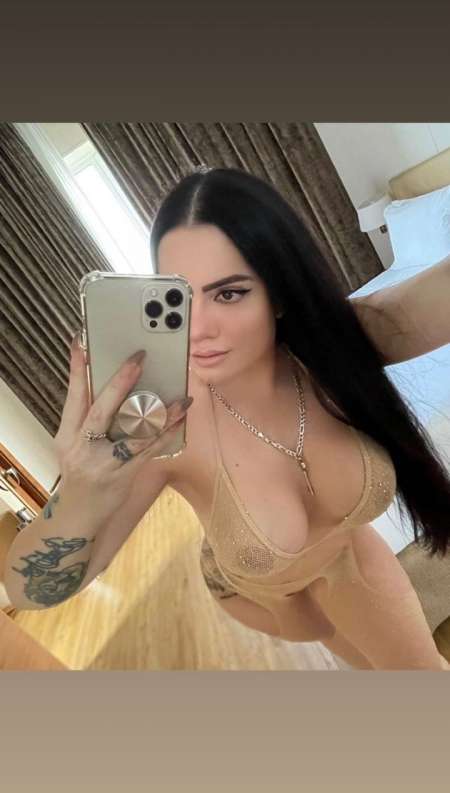 Photo ads/2661000/2661178/a2661178.jpg : Hello je suis disponible actuellement